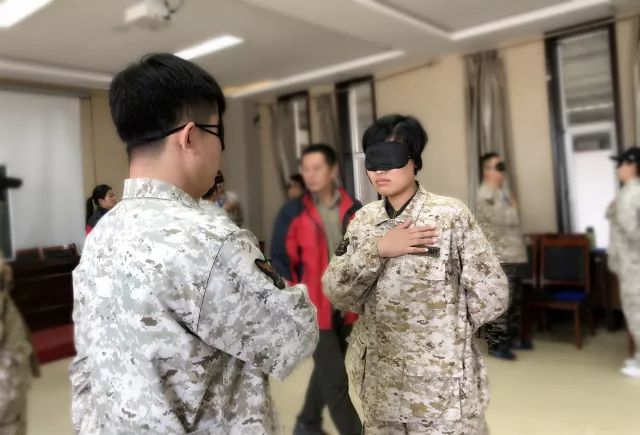 蓝海创力拓展培训师 蓝海创力拓展培训师